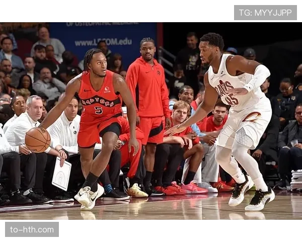 猛龙团队篮球显威力 奎克利关键三分锁定胜局